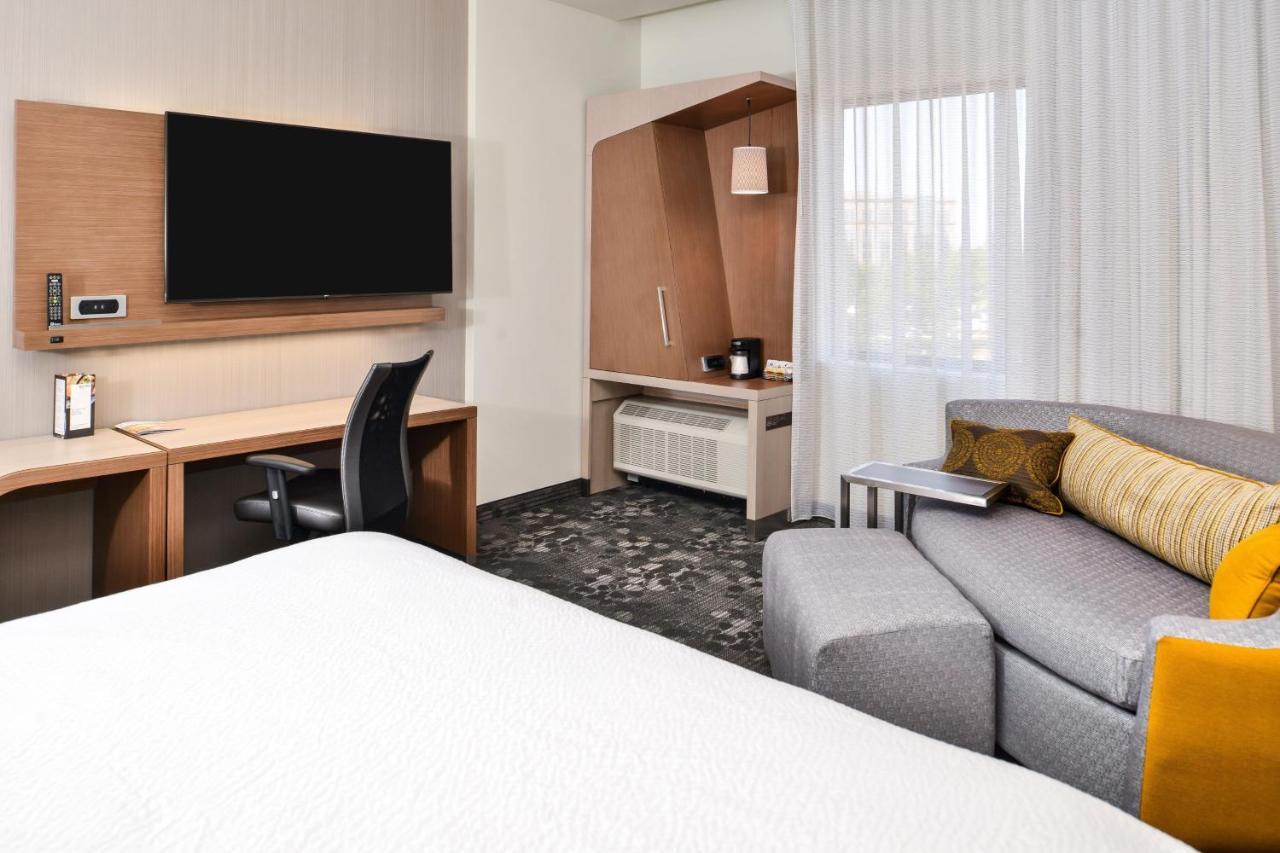คอร์ตยาร์ด ชาร์ลอตต์ นอร์ทเลก Hotel ชาร์ล็อต ภายนอก รูปภาพ